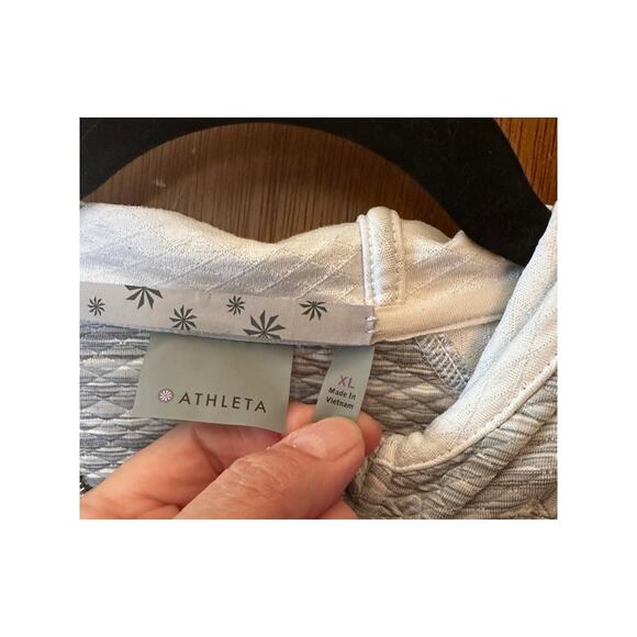 ATHLETA ACTIVEWEAR HOODIE JACKET; SIZE XL - Picture 4 of 4